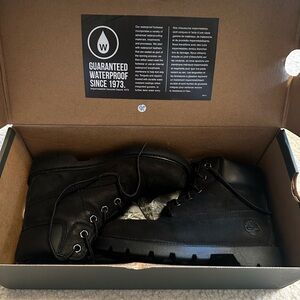 Timberland Youth Classic 6” Waterproof  Black Nubuck Leather Boots {Size 13.5}